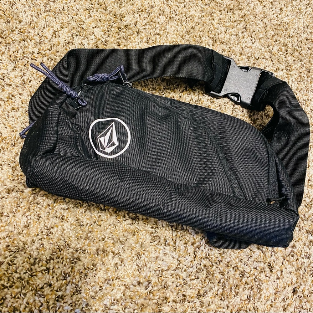Volcom fanny pack purse bag
